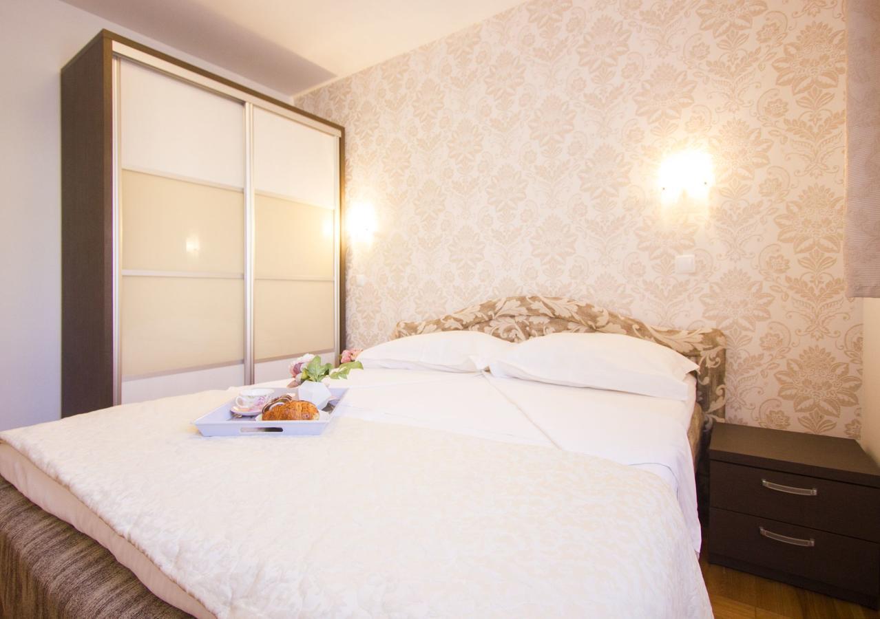 Apartments Paradise Trogir Exterior photo