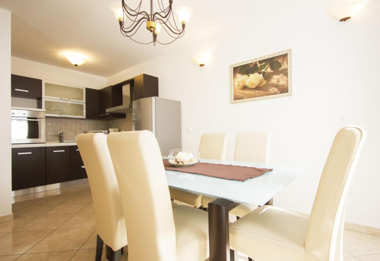 Apartments Paradise Trogir Exterior photo